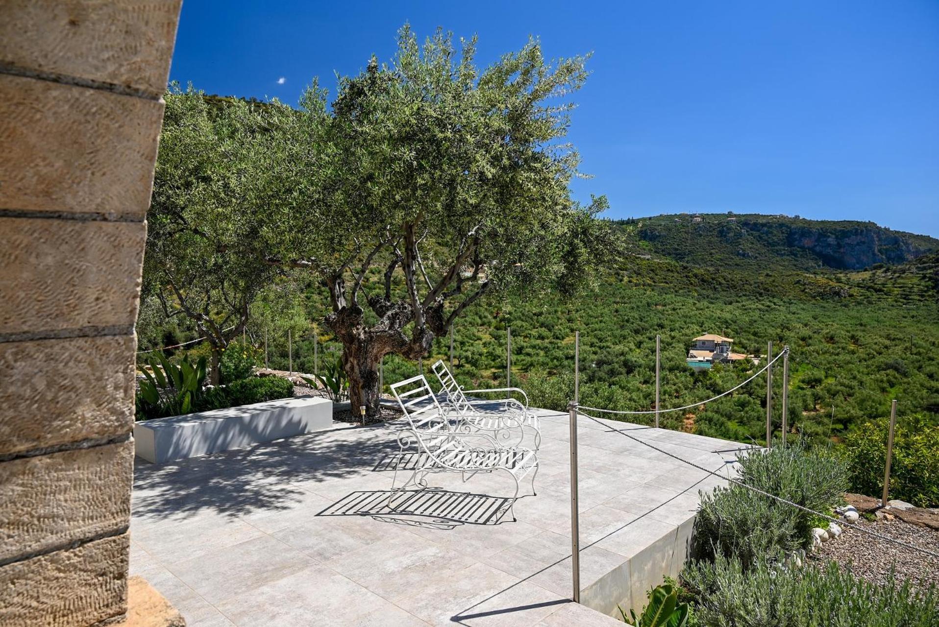 Athina'S Stone House In Kardamyli Villa Exterior photo